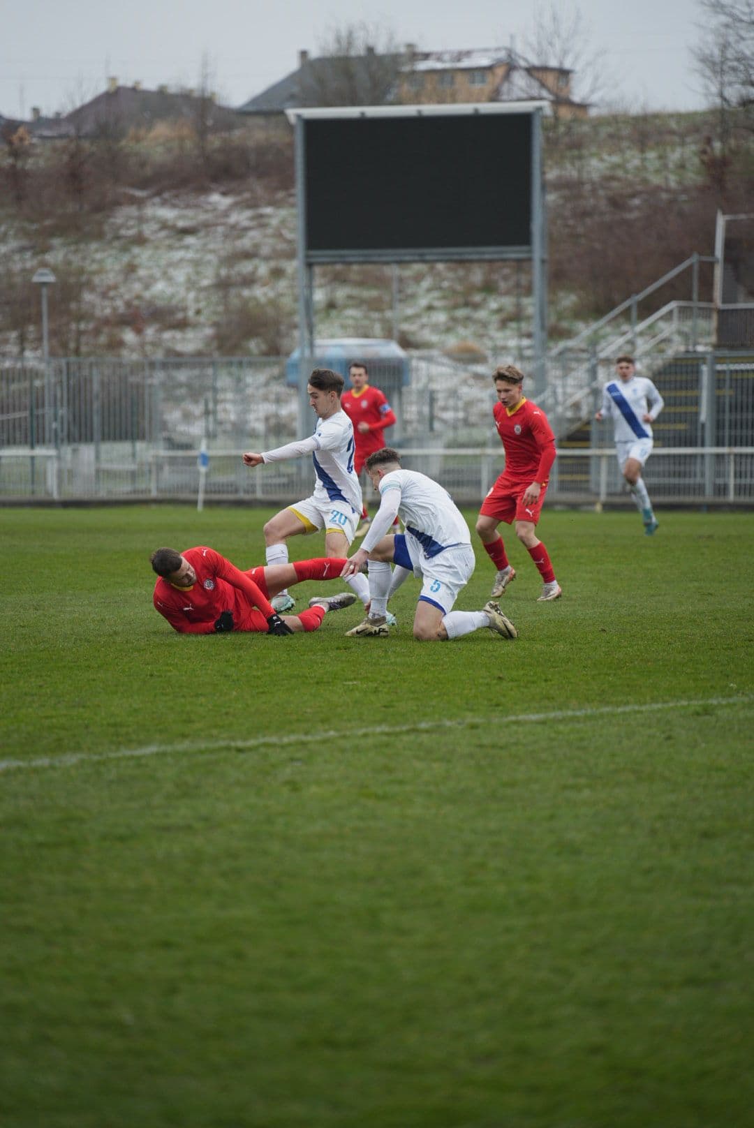 Kedroň hattrickem řídil výhru 5:2