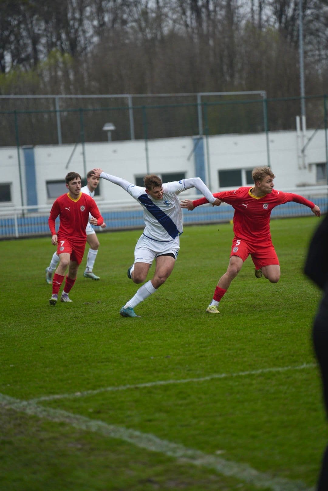 Kedroň hattrickem řídil výhru 5:2